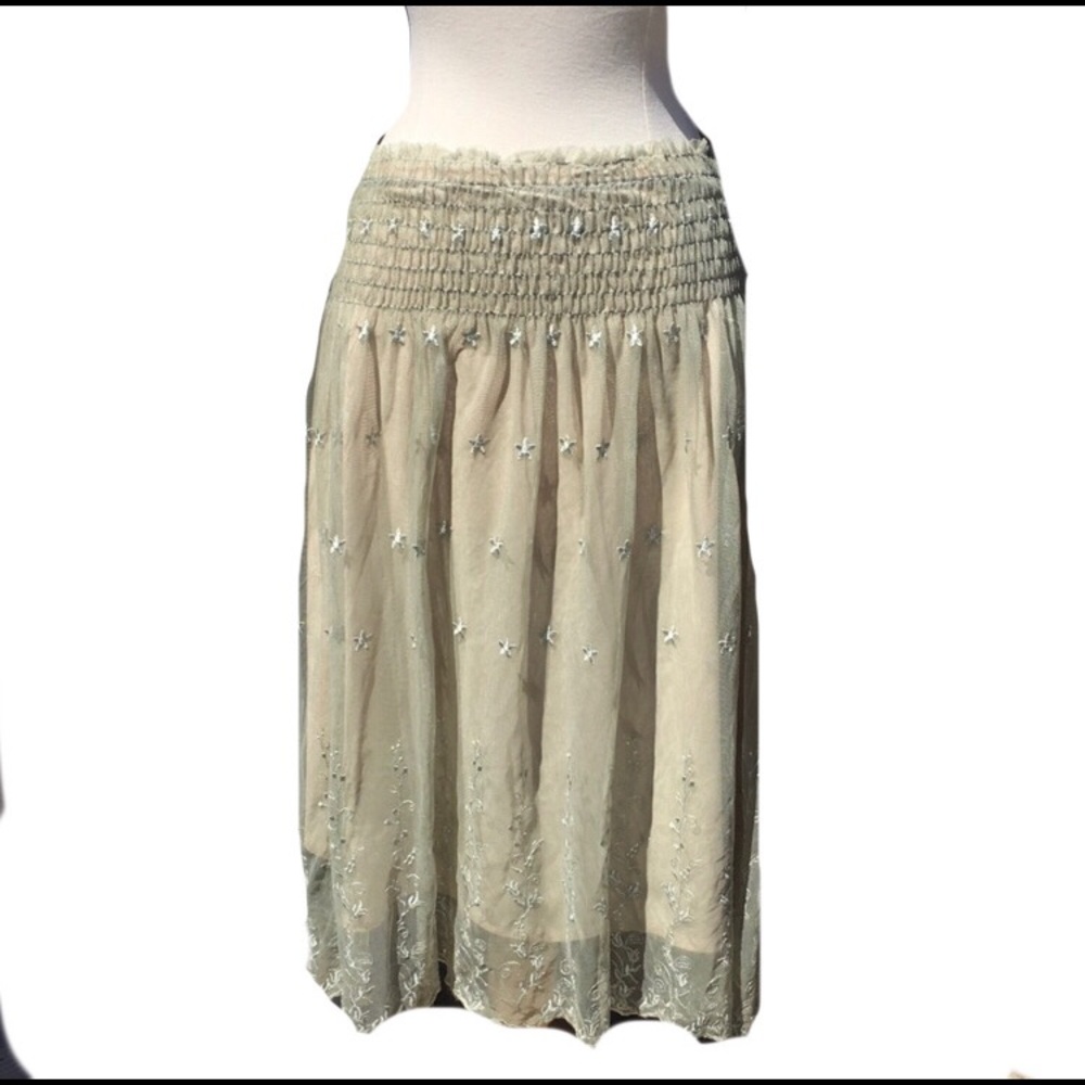 Max studio overlay skirt